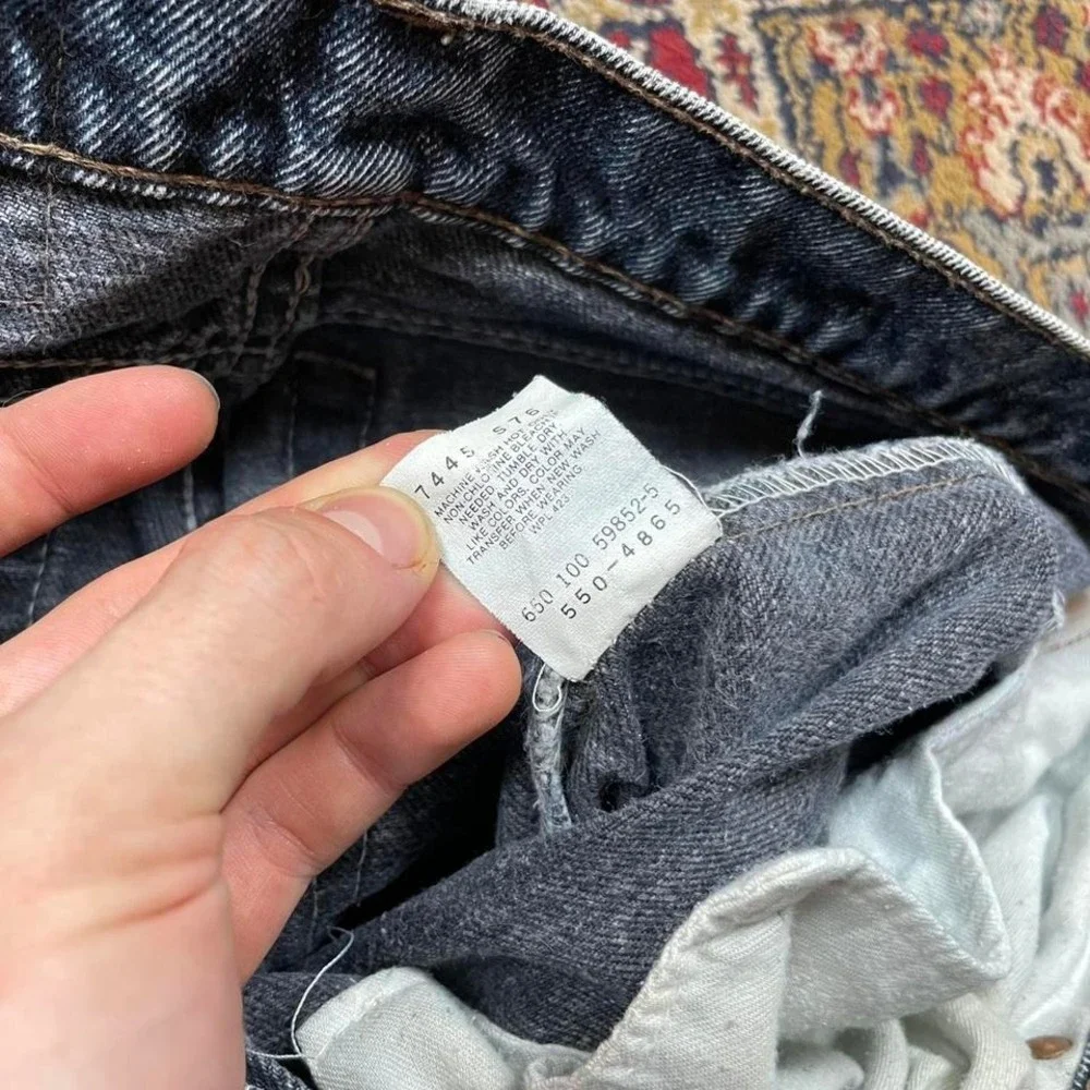 VTG 2000‎ Levis 550 stone wash indigo heavyweight denim jeans 36x32 USA blue